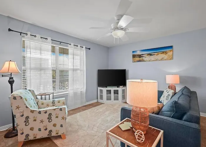 Walk To Beach-sleeps 8-pool-king Suite-family Condo-beach Chairs *