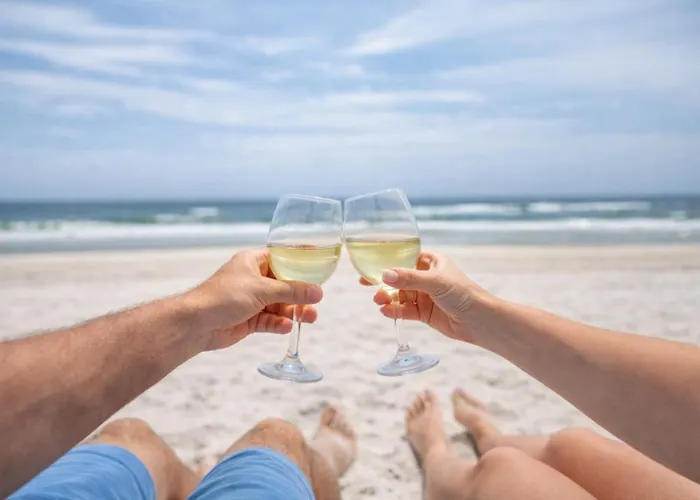Walk To Beach-sleeps 8-pool-king Suite-family Condo-beach Chairs Holiday home Gulf Shores